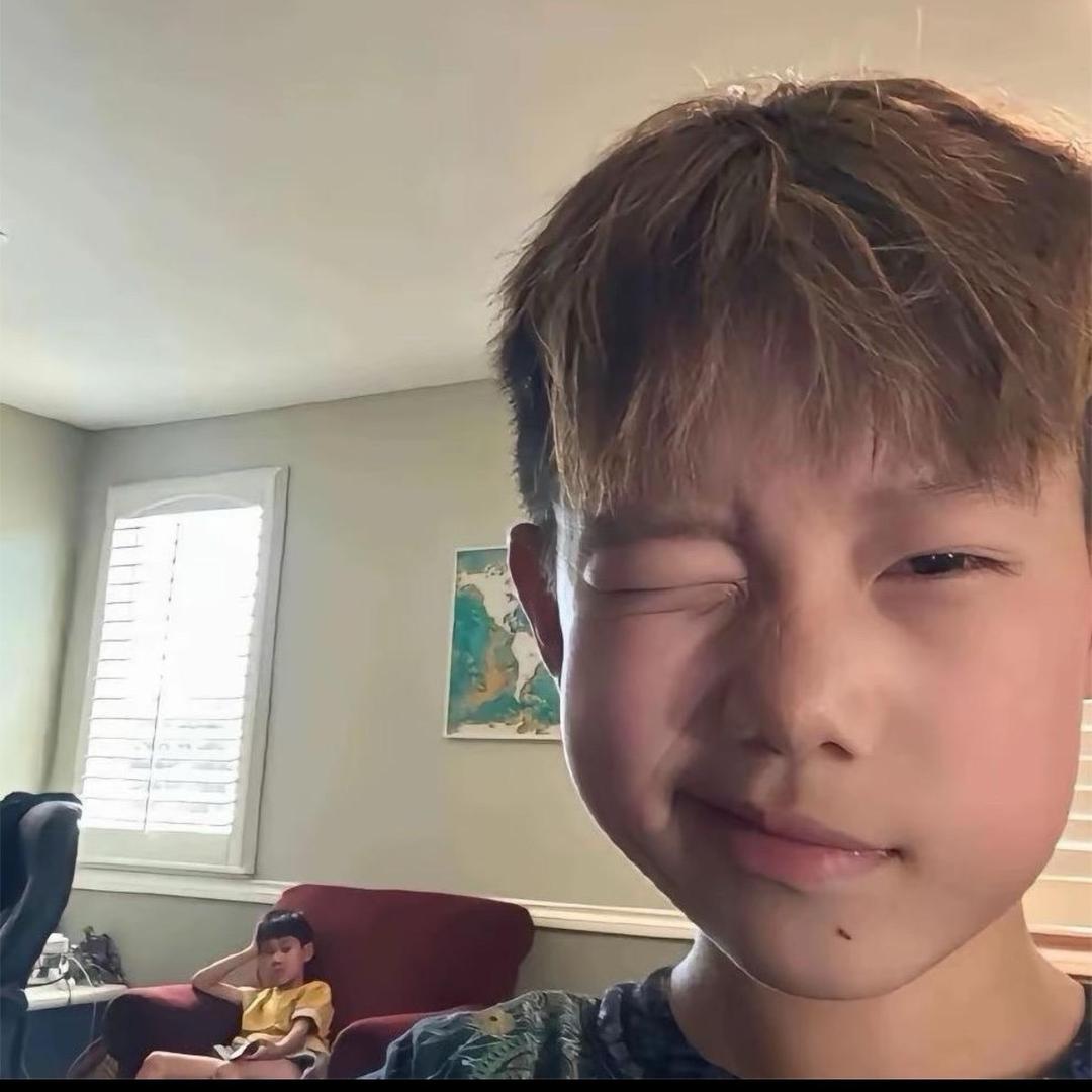 YyYY