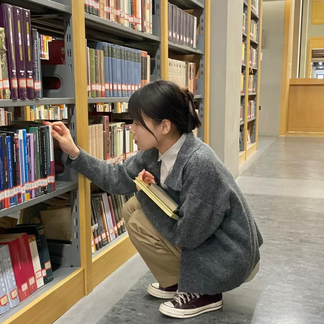 莓吃吐司