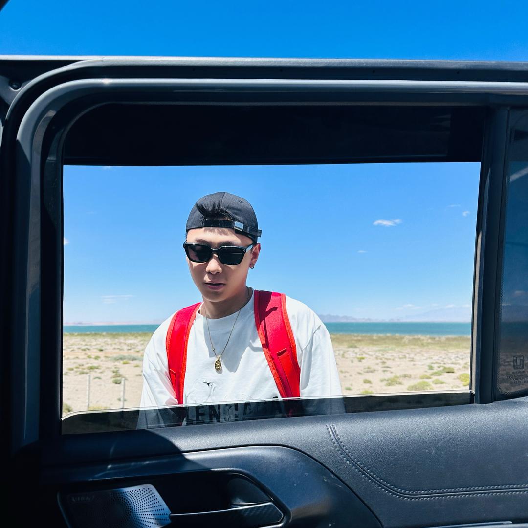 可乐旅拍📷（川西男领队）