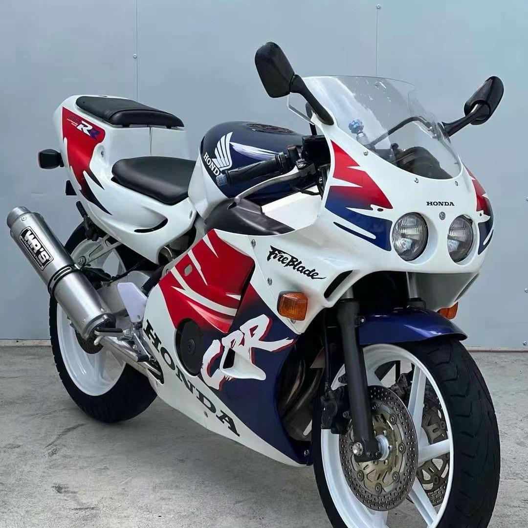 芸悠澳摩托车