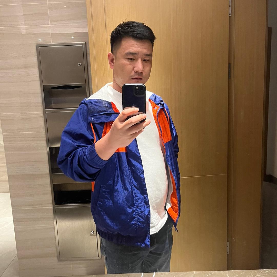 上马雄雄