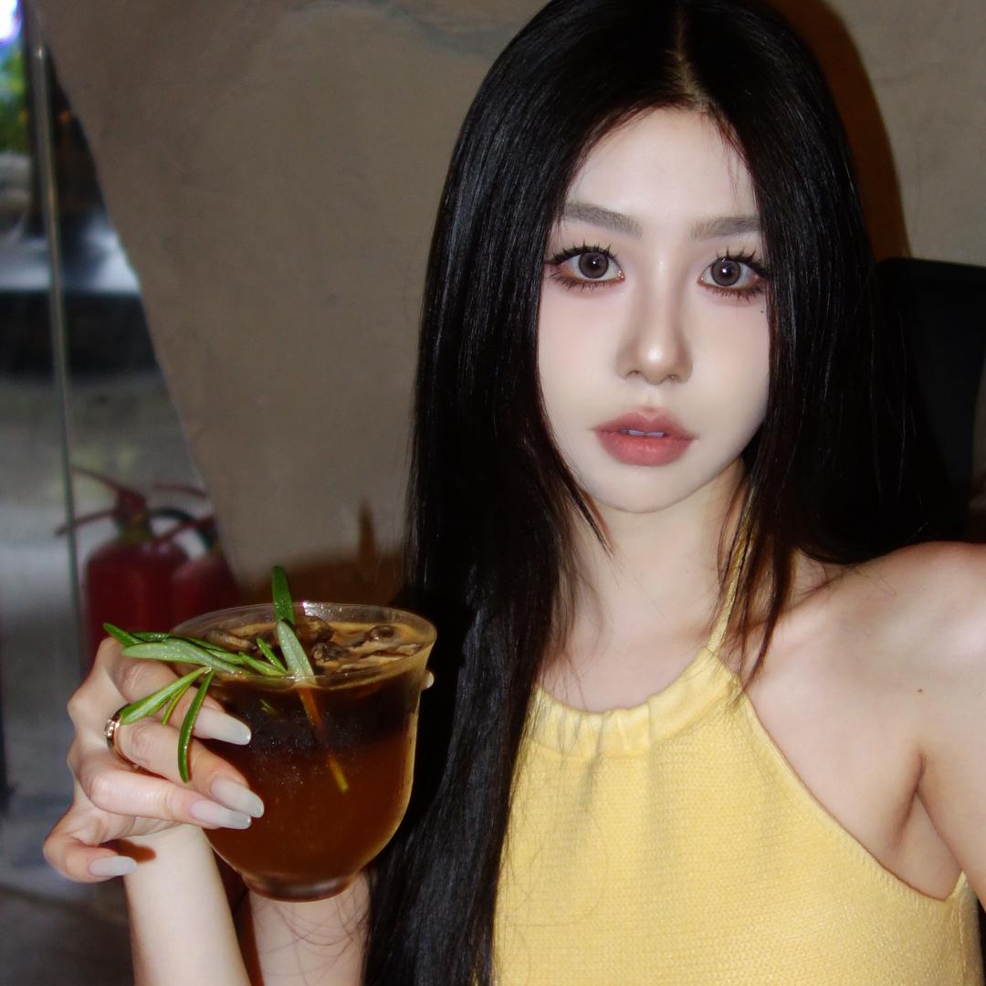 胡曼曼
