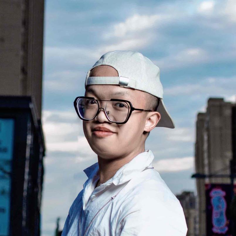 励志男孩梓阳