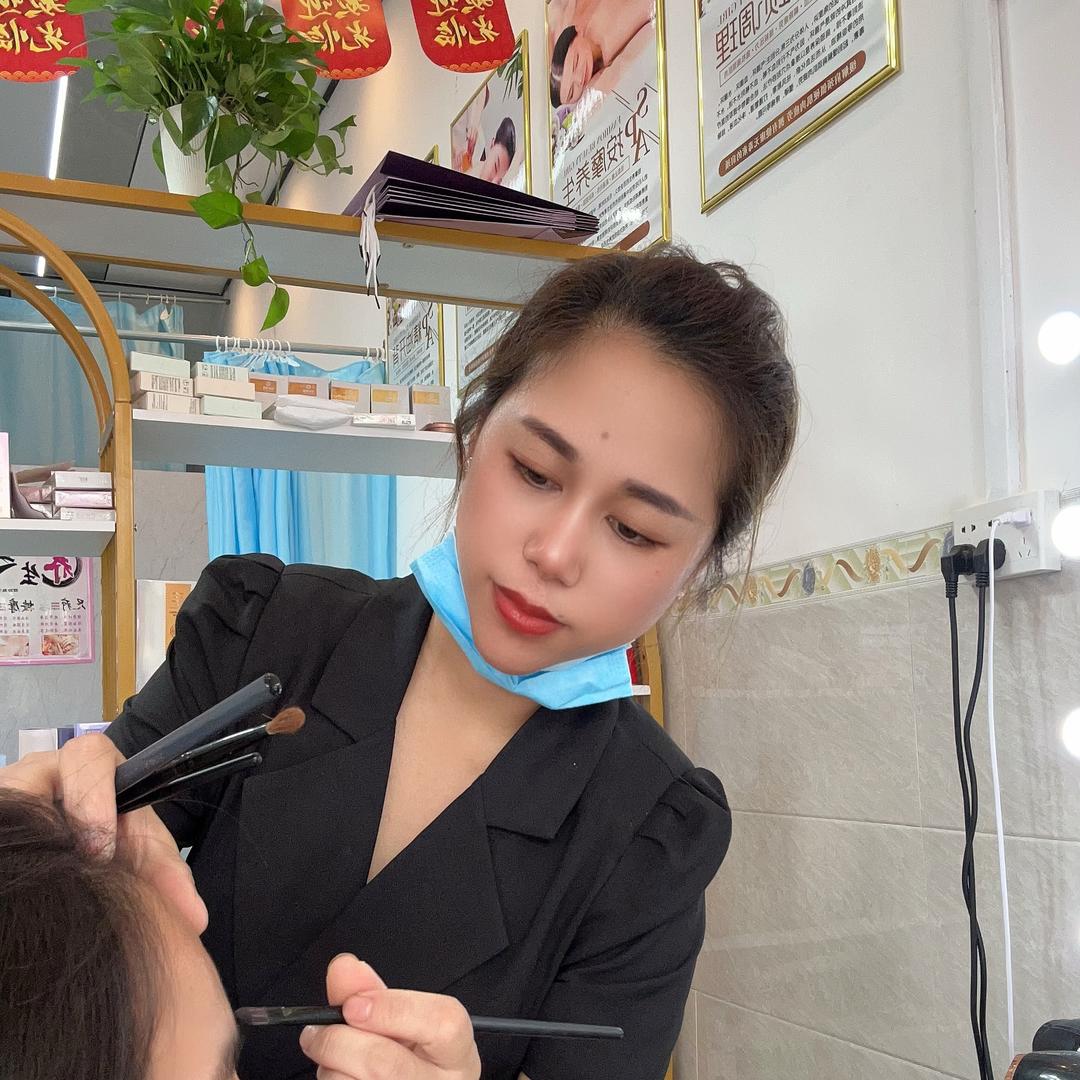 柳州💃美业  轻颜美容养生馆💋月月