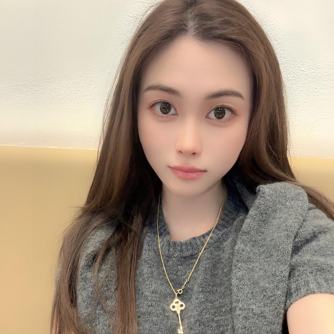 邛崃小姐姐🎀