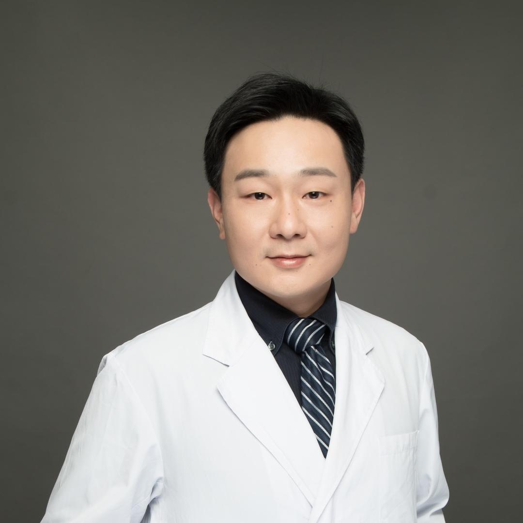 皮肤科伍洲炜