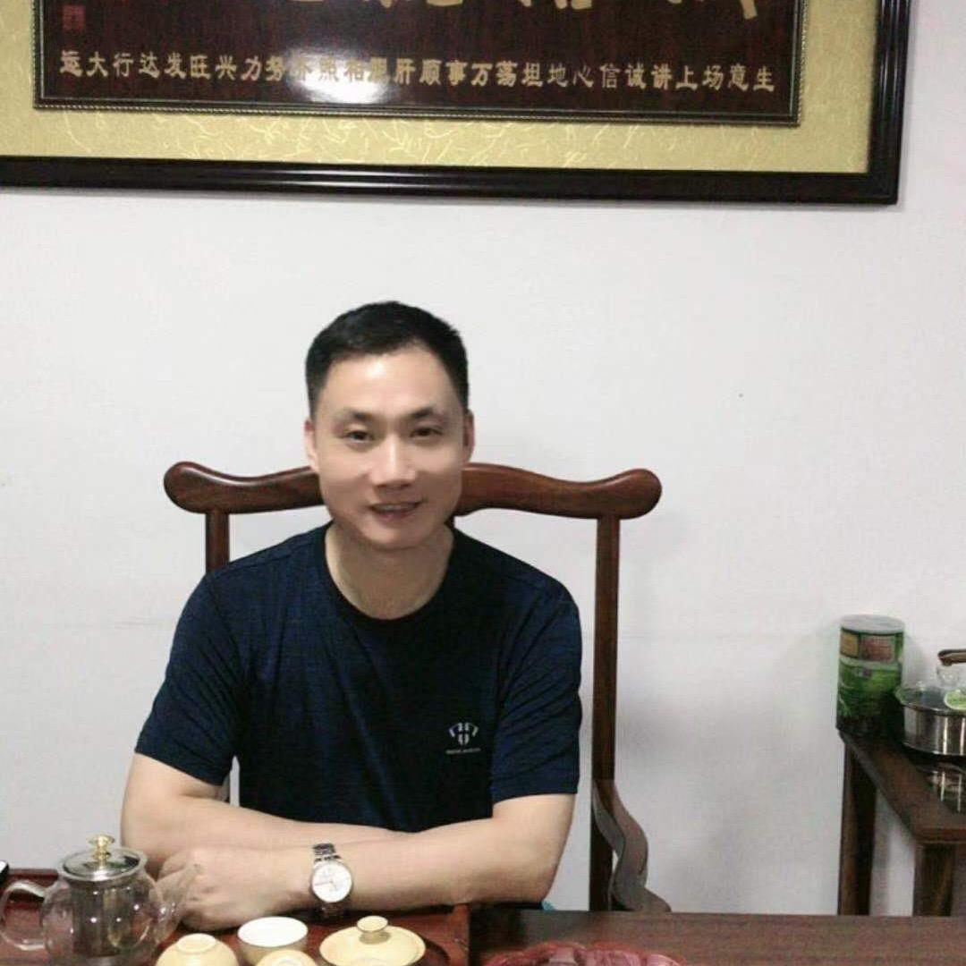 瑞金市掌上明珠家居梁叔