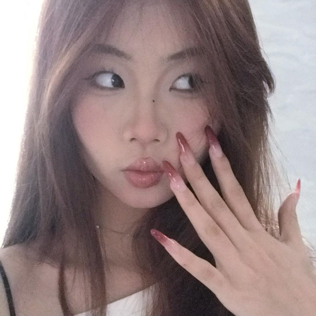 漂亮阿姨