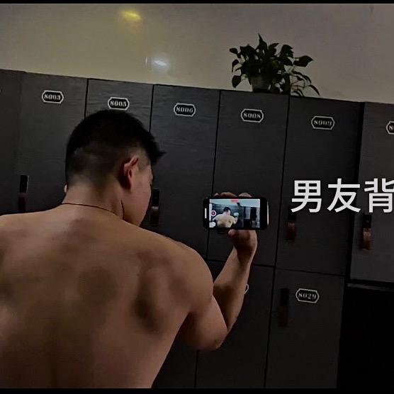 源哥爱吃汉堡🍔