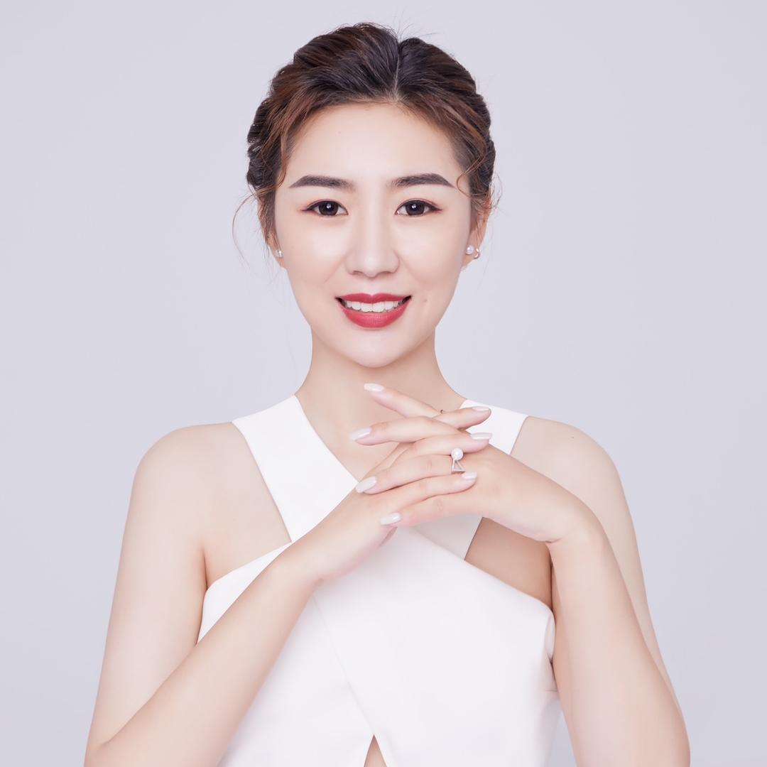 彤娜·MAKEUP ARTIST