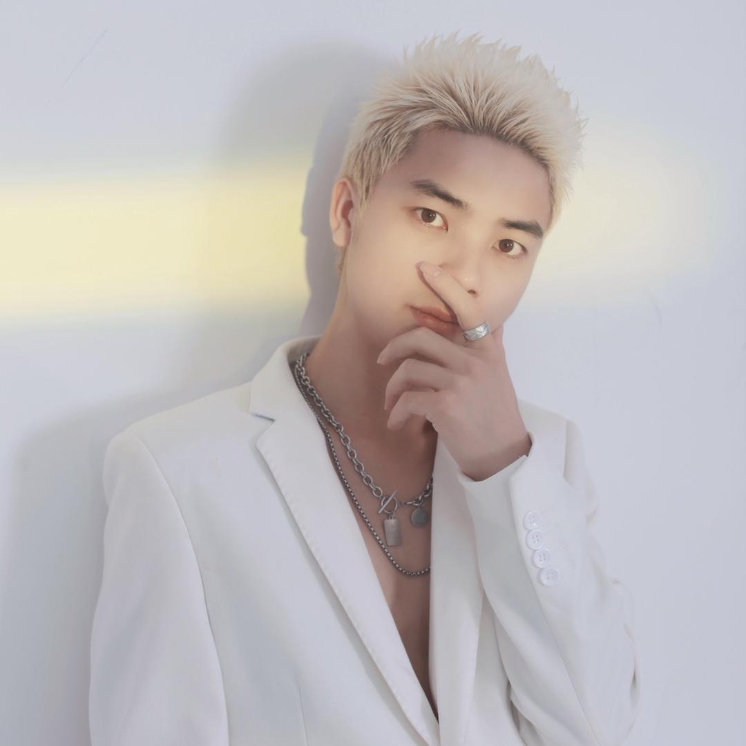 理享型烫染salon