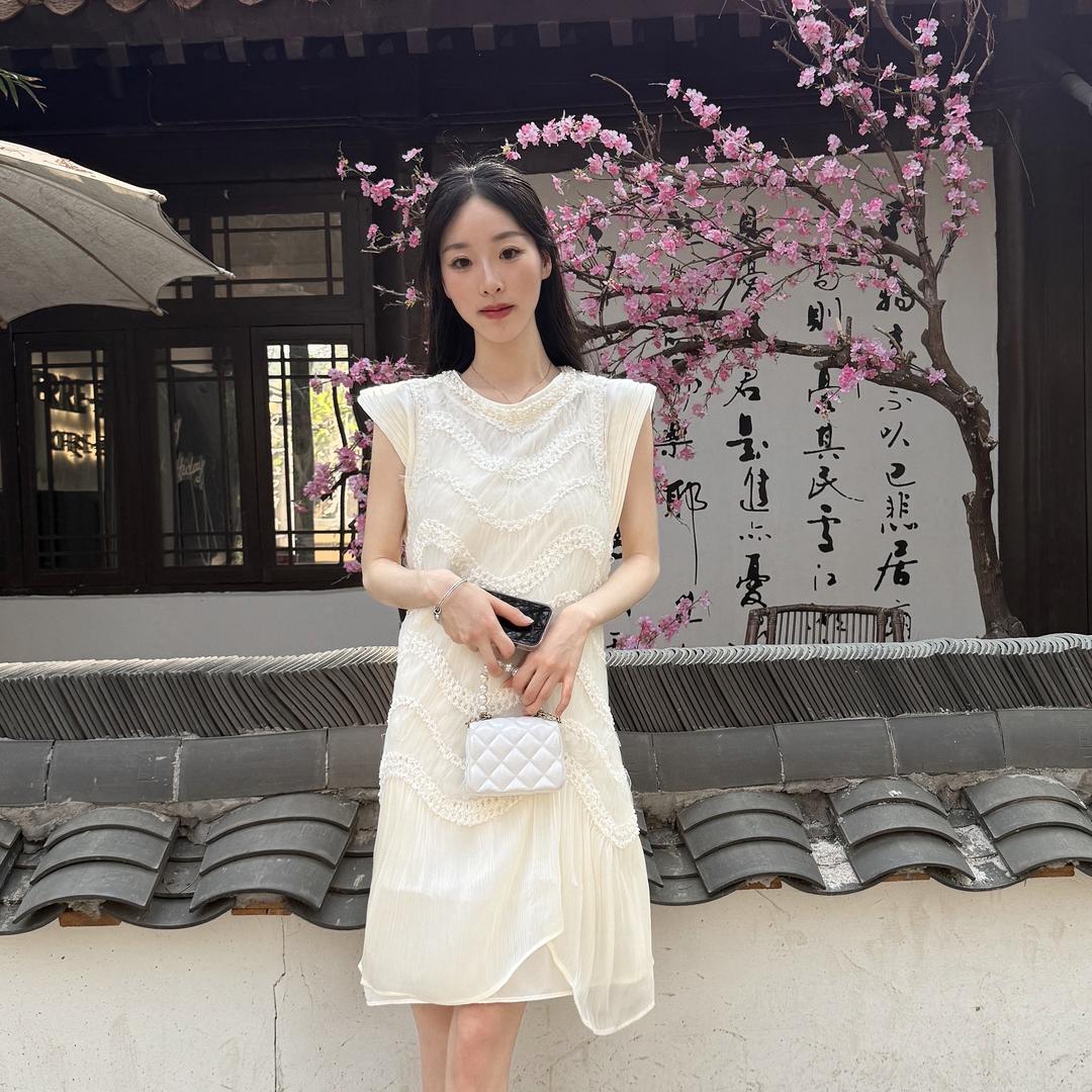 昕漫轻奢服饰