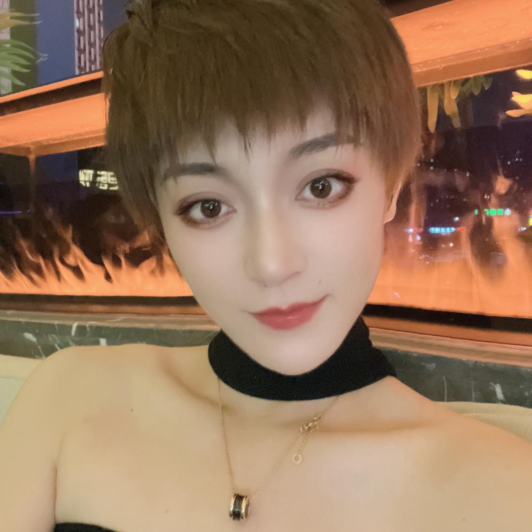 一个H