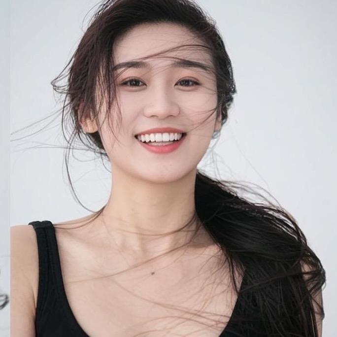 依盈-