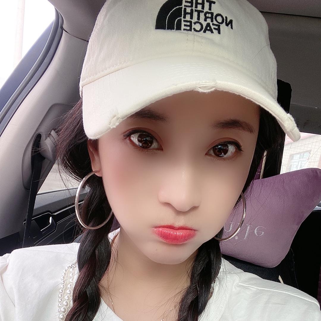 王大大.