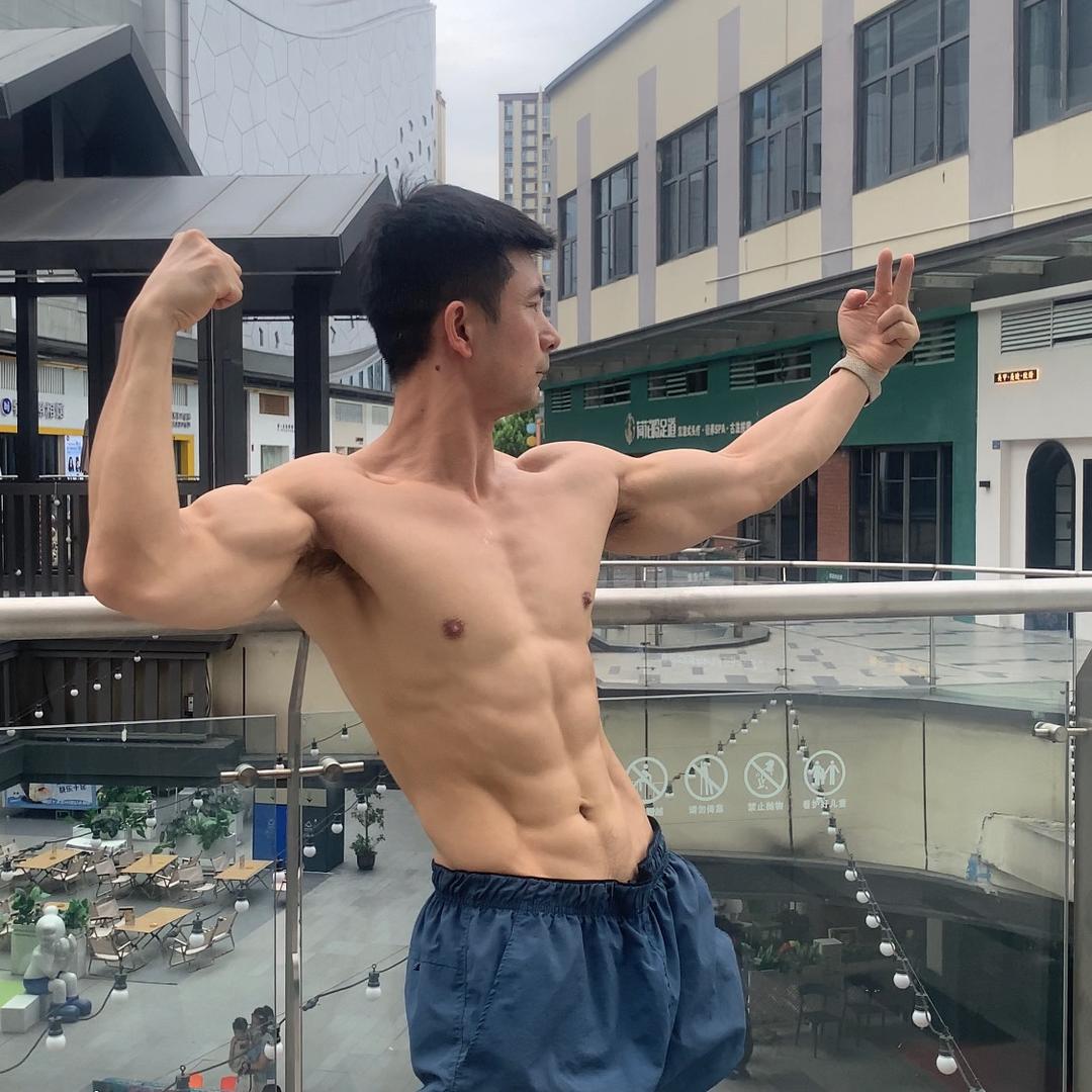 磊哥爱健身