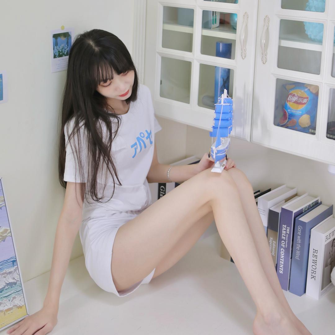 细腿团团