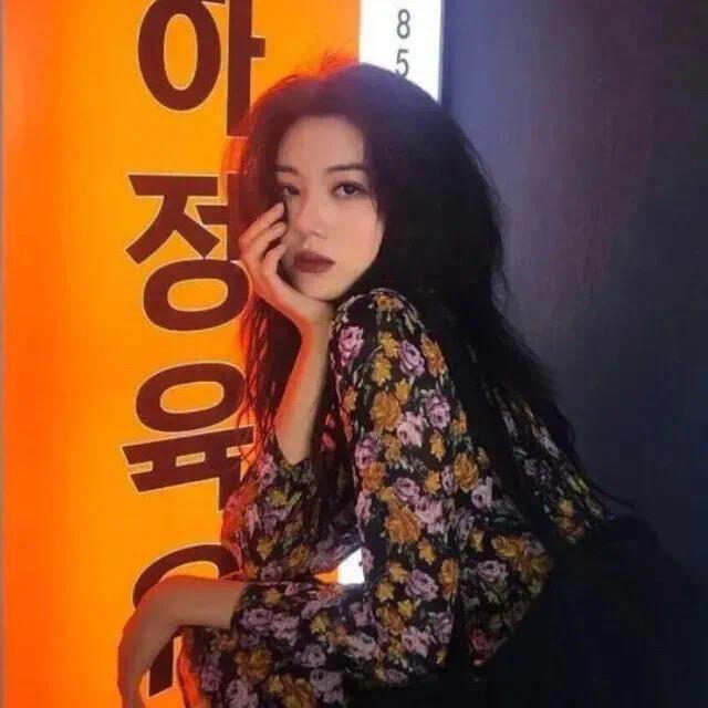-雏田敲甜