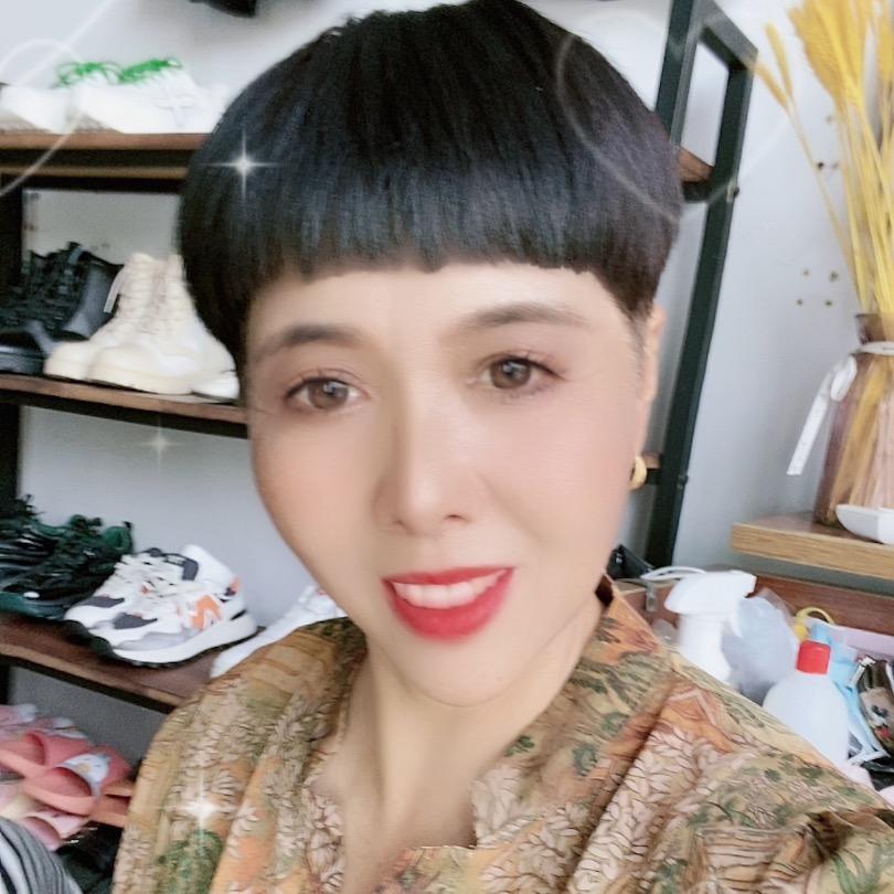 秀英，学习中