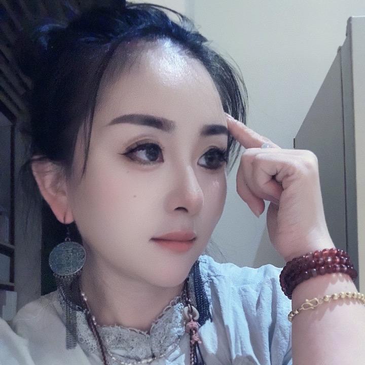丹丹👭🌻🍂