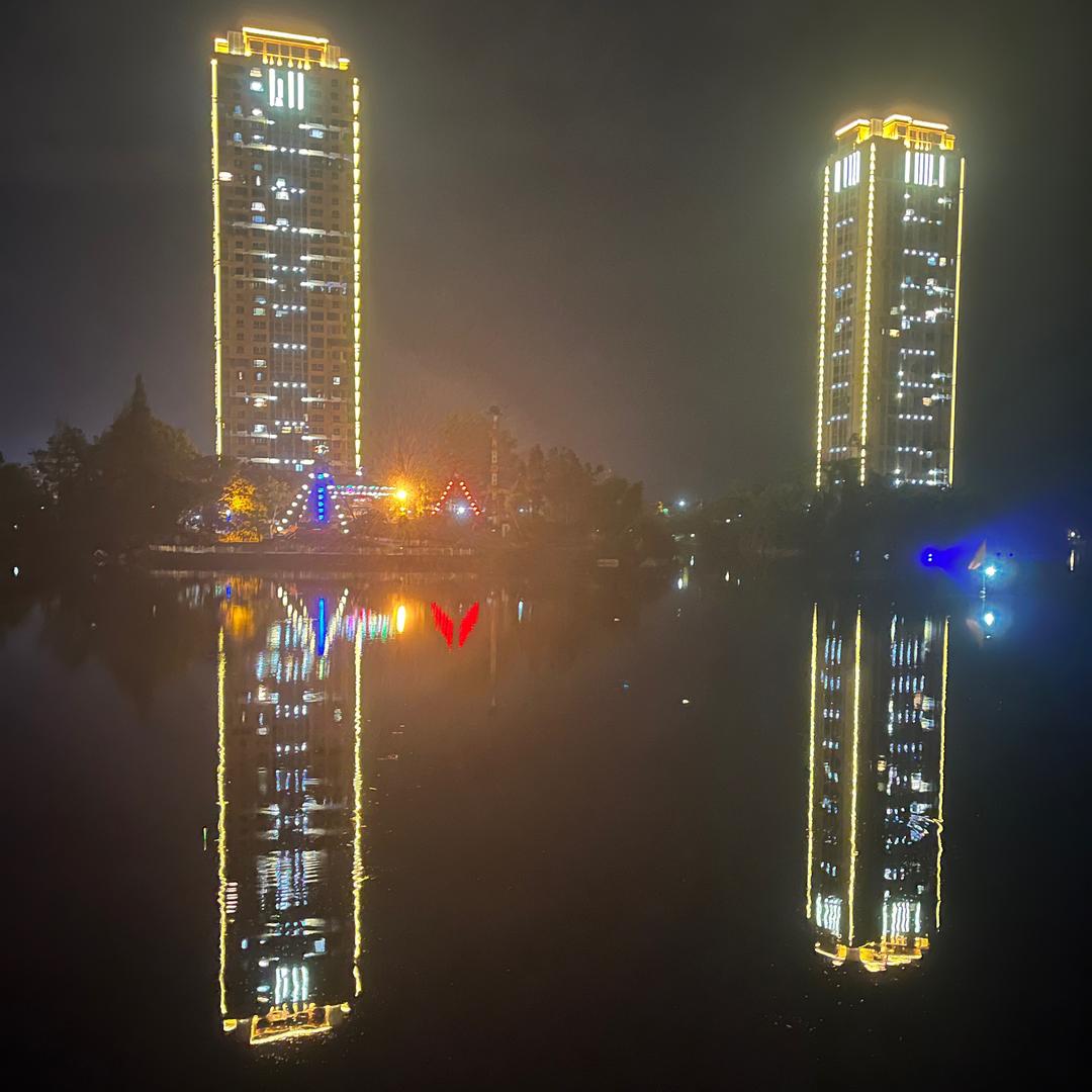 尘世里的尘埃