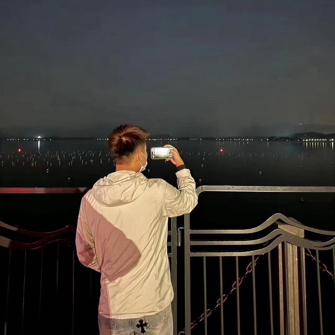 小锋阿.