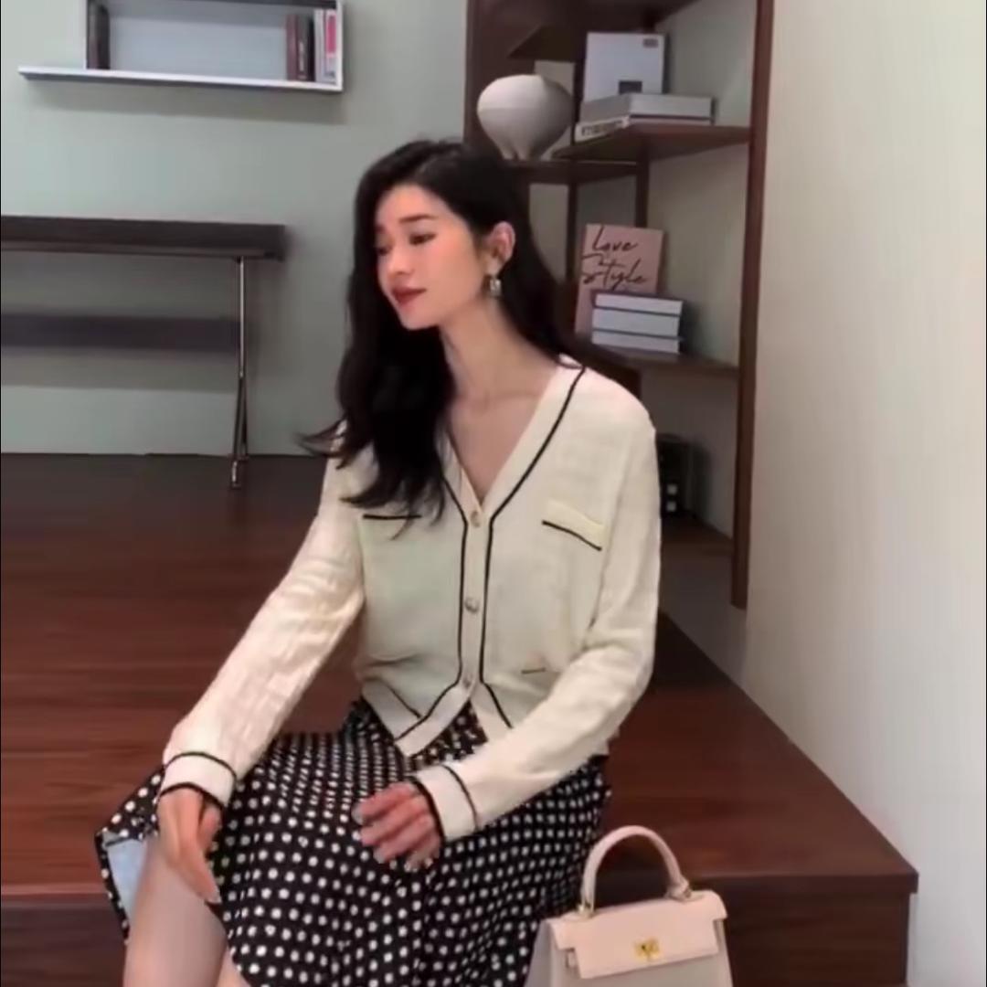 艾艾吃啥呀