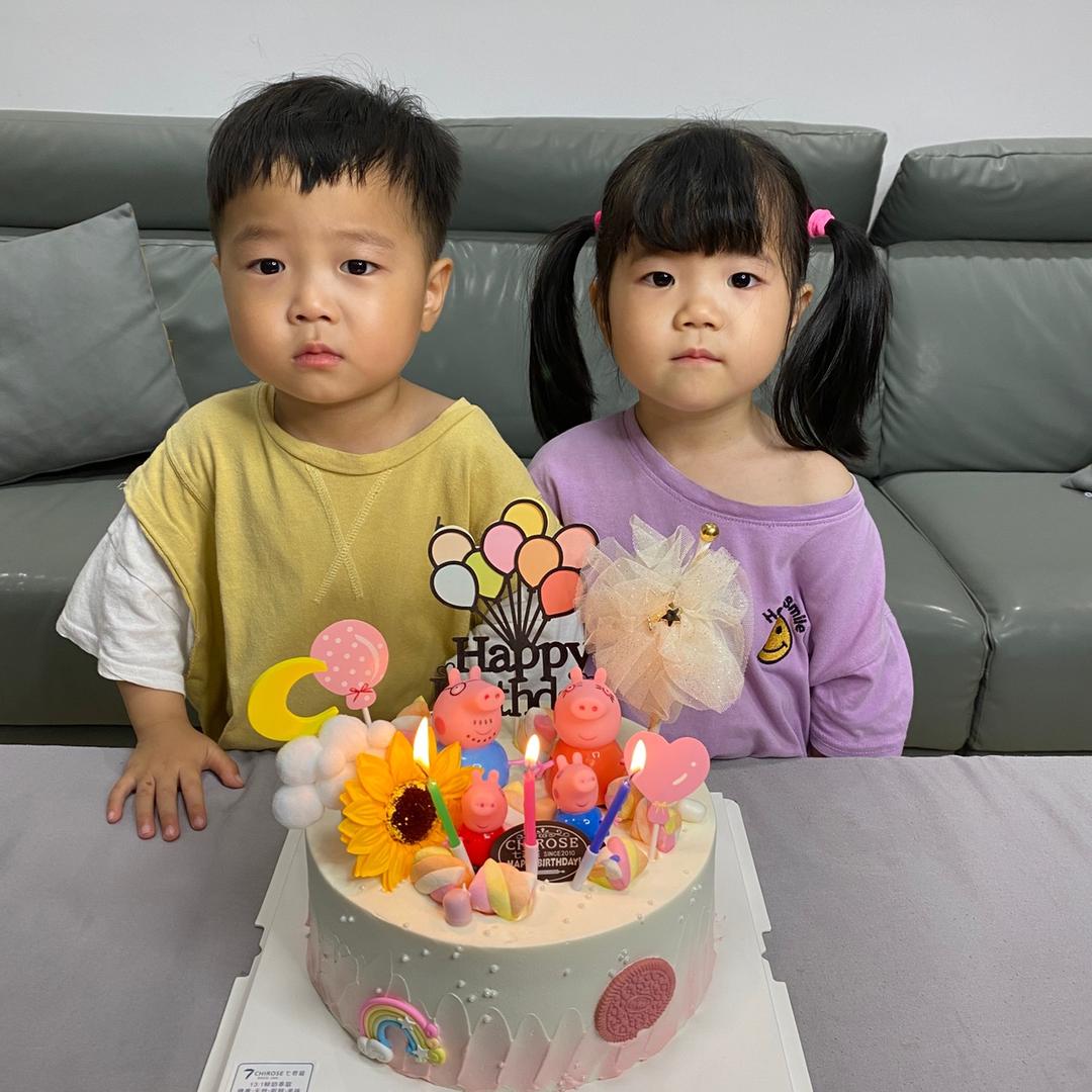 两只小可爱