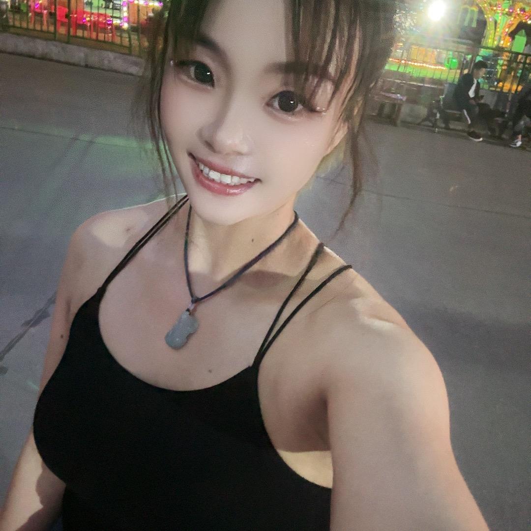 花玉茶鲜花奶茶