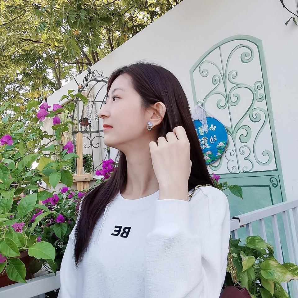 华华要努力吖