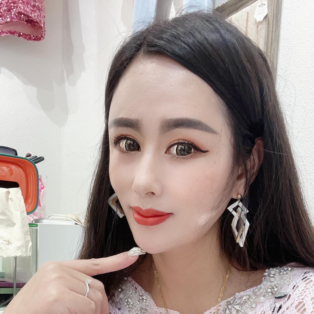 D.H 欧韩范