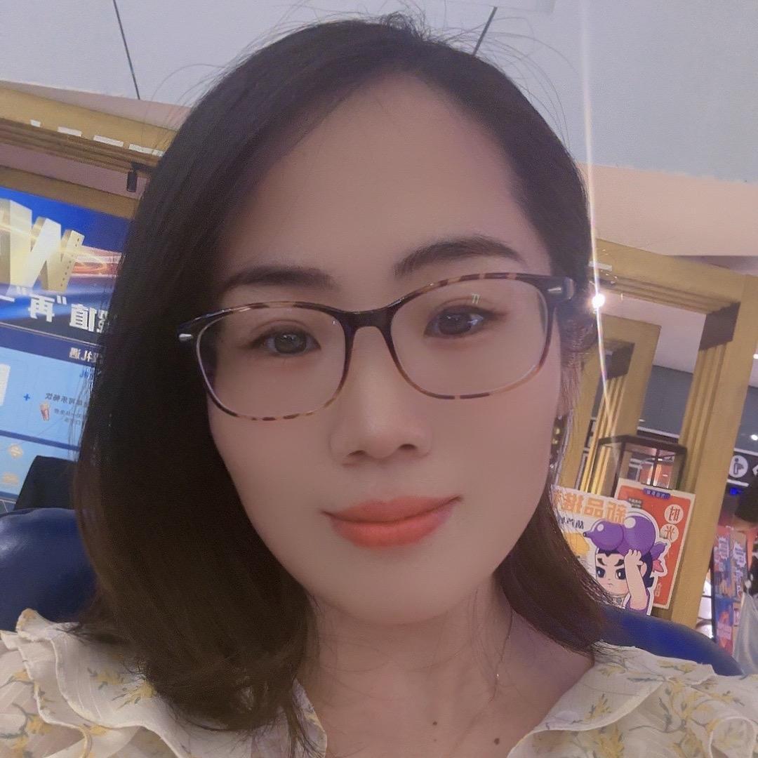 单亲妈妈影子在无锡做保洁