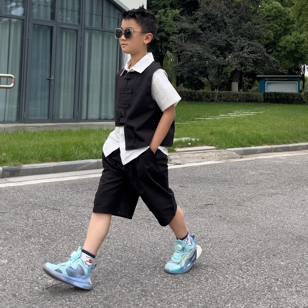 是小万同学呀