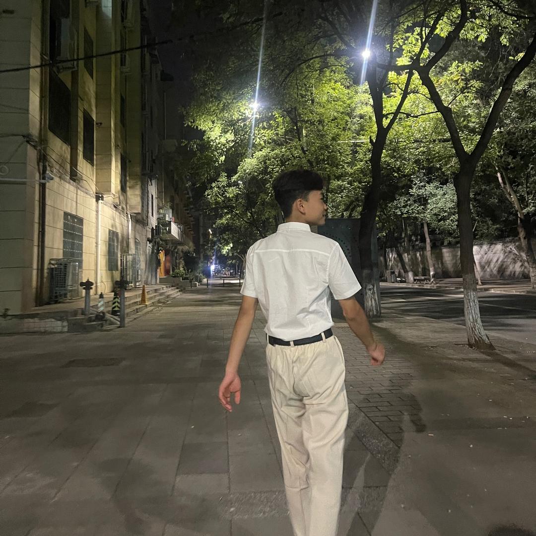 凌晨总想你.