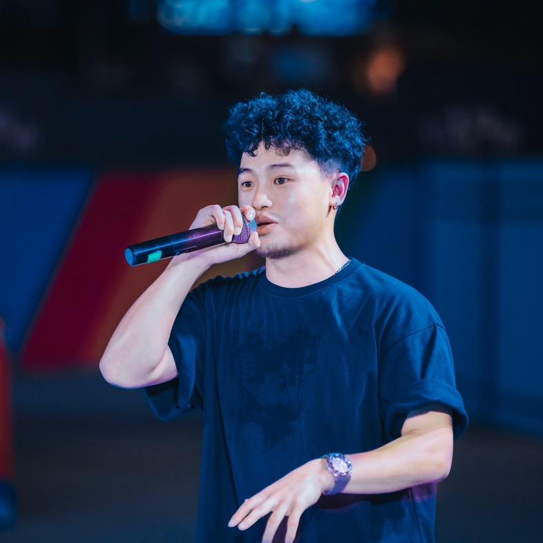 发球后卫阿旺