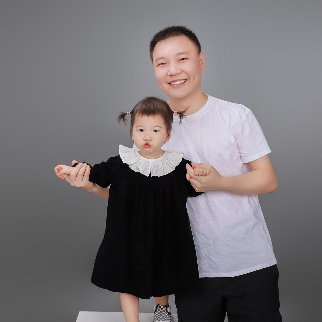 灵希爸爸