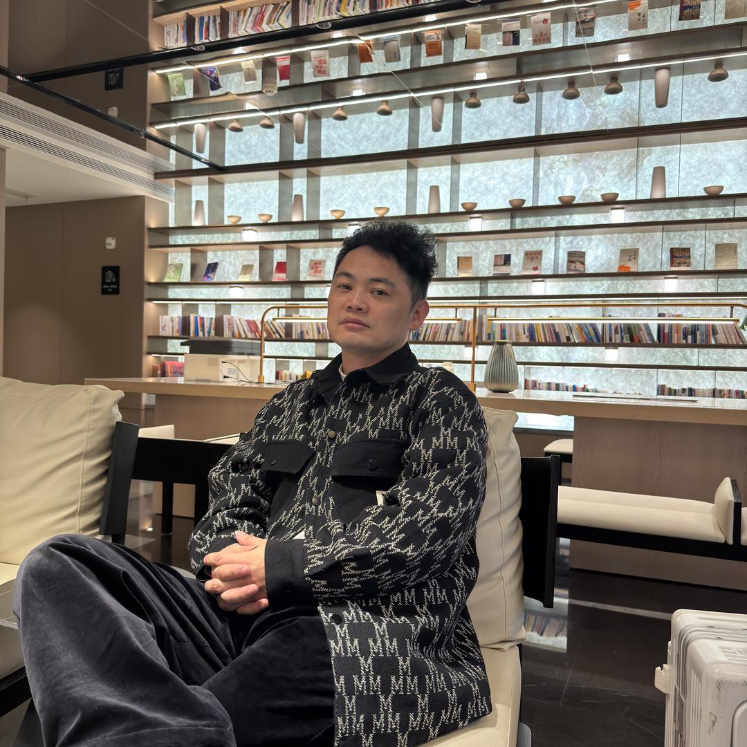 钢板哥之系统柜金属