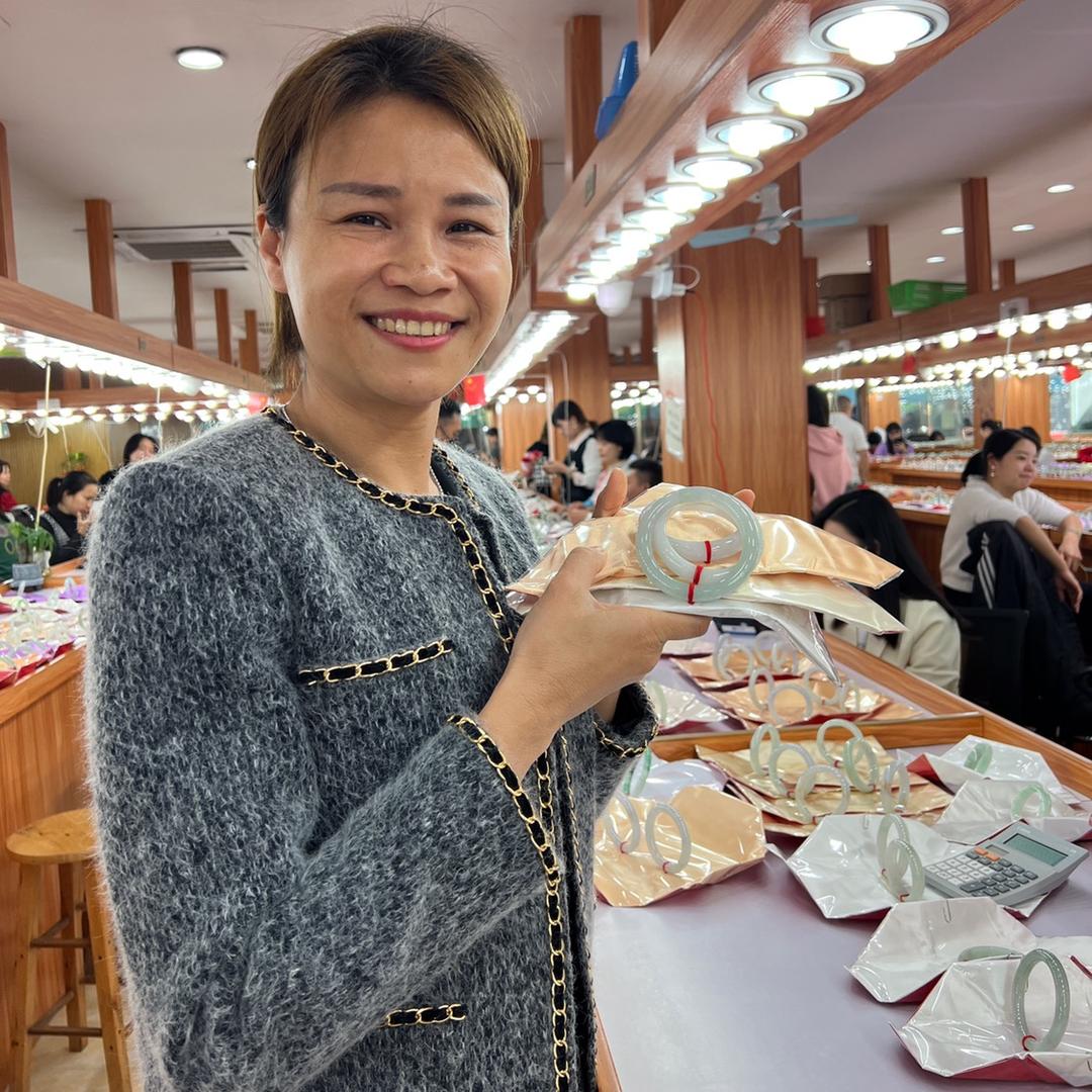 四会市青姐缘见翡翠