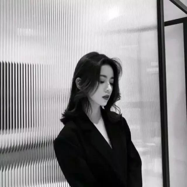 探潮服饰百货店