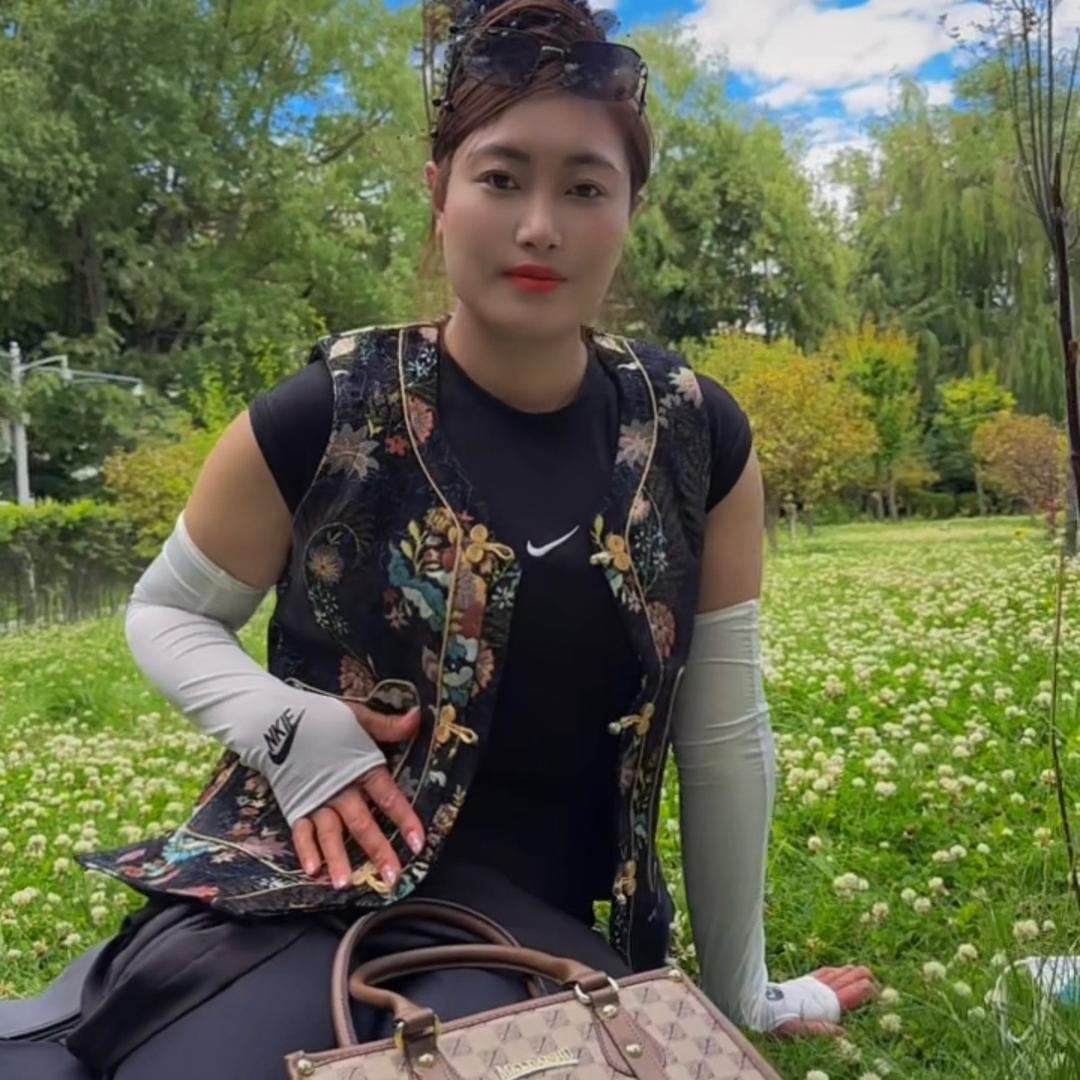 康巴姑娘