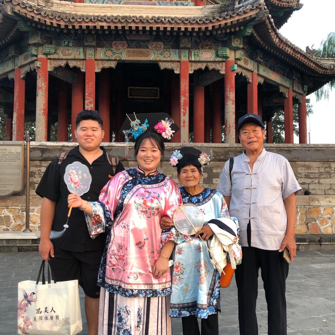 小陈幸福的一家