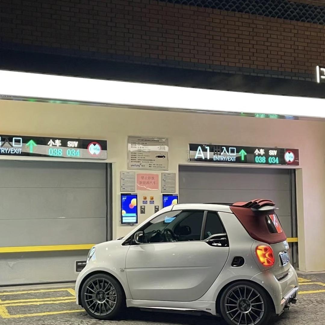 青岛赫盛达汽车