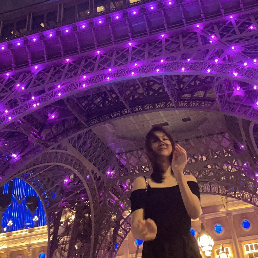 小莹子Xyz