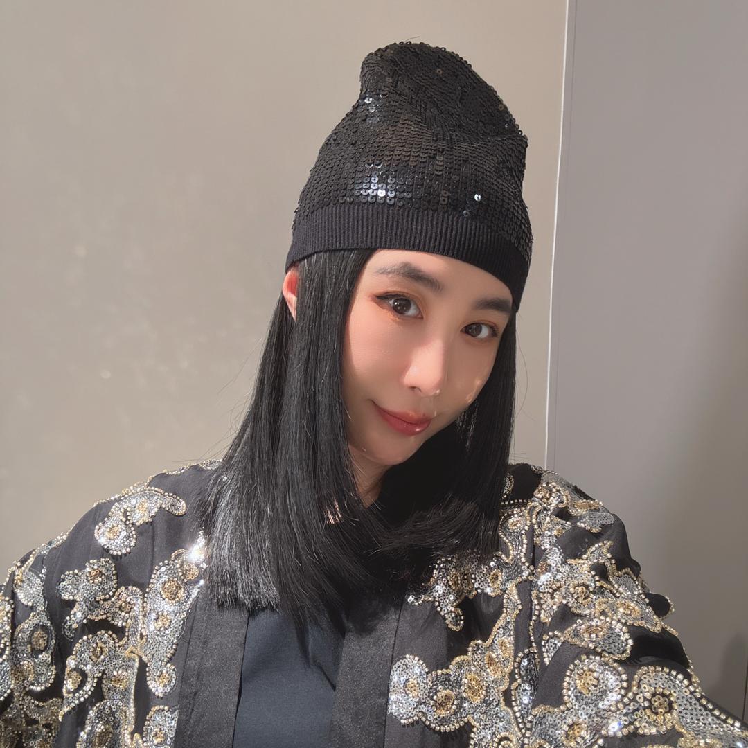 张小苗SISTER MIAO