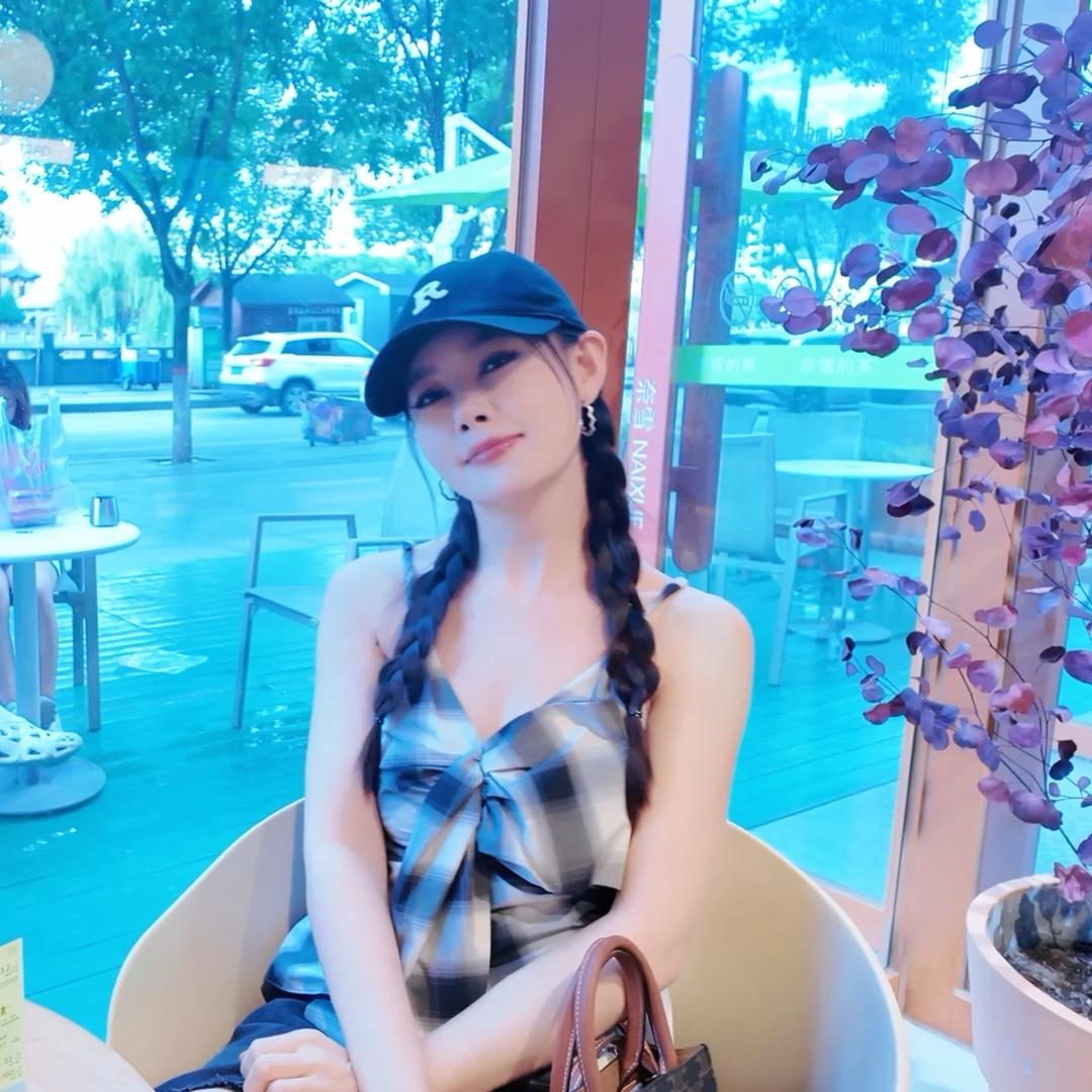 小六月🌟