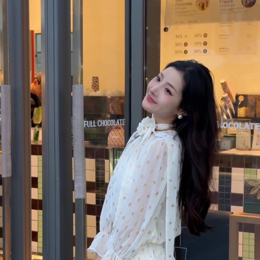 凯丽酱酱～👚