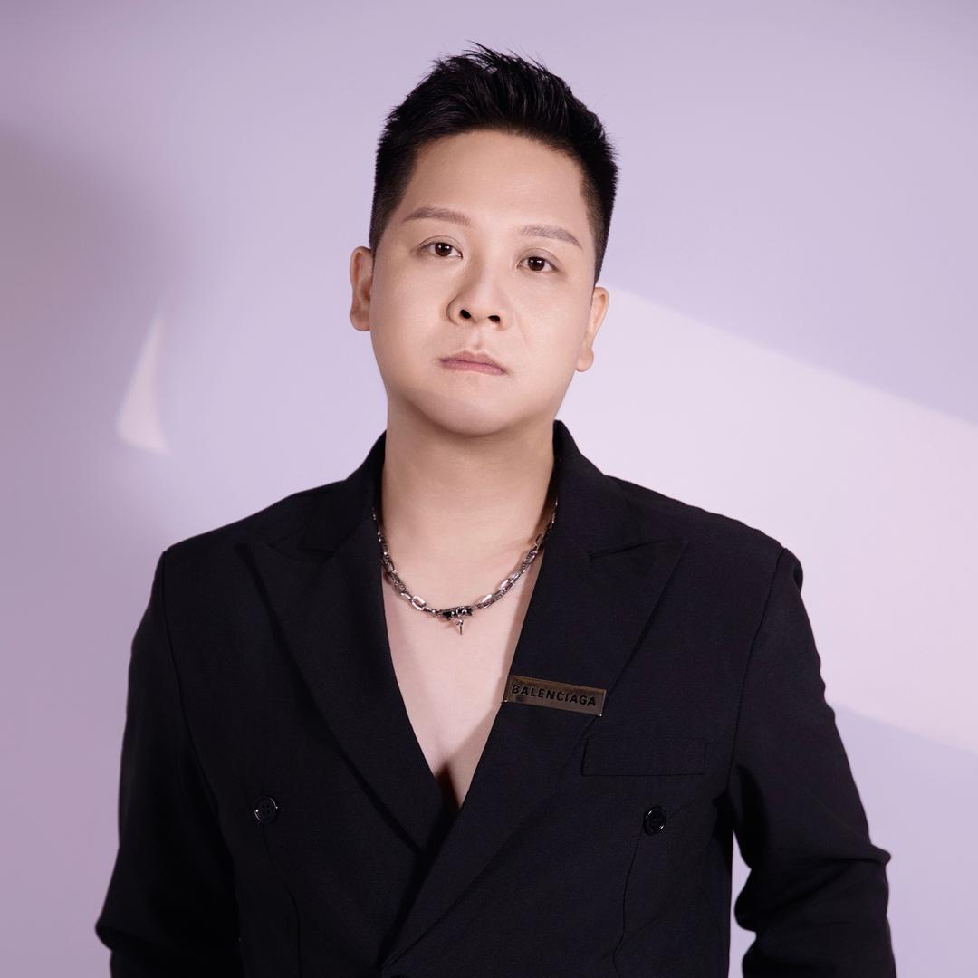 杨辉唯奇丝热烫
