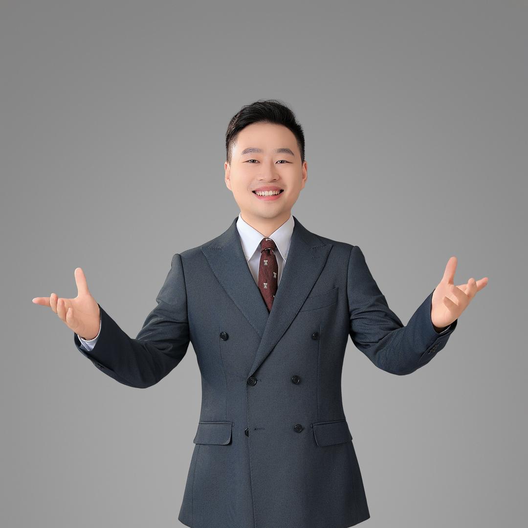 主持人刘杰