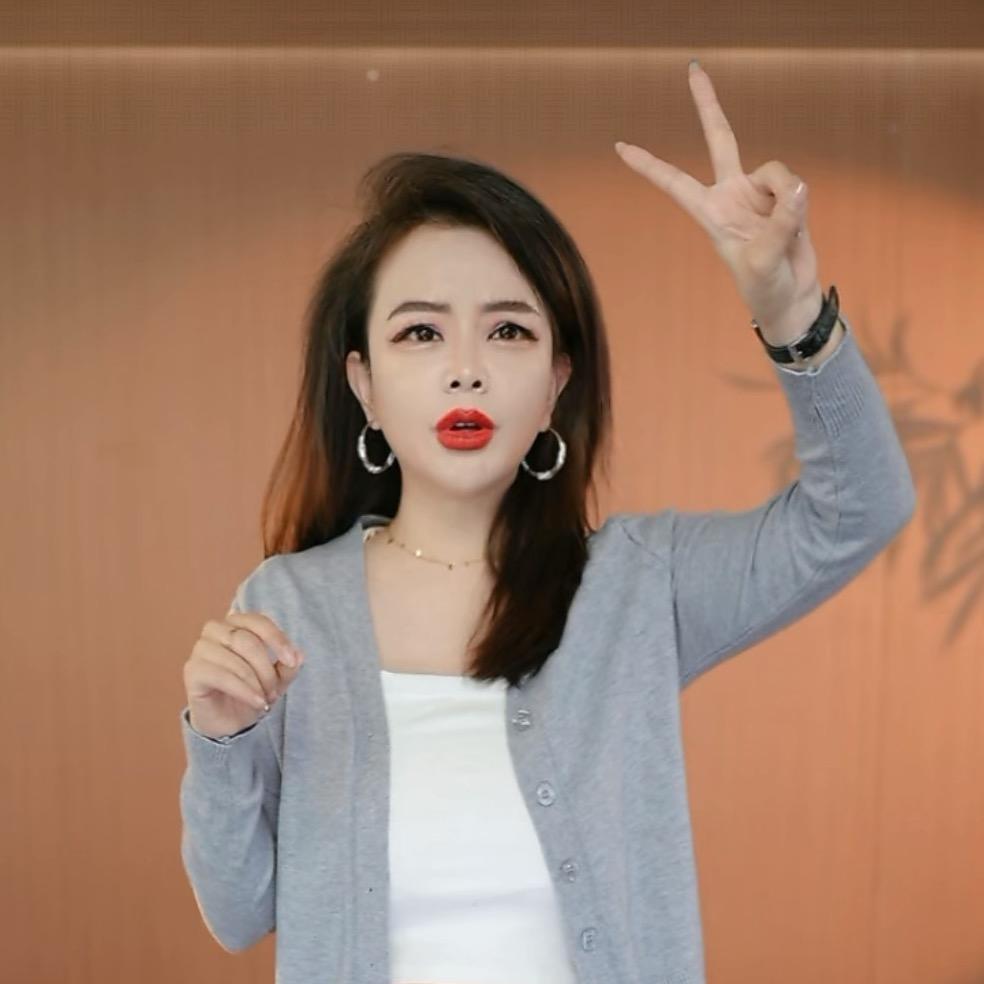 九九小个子穿搭精品号