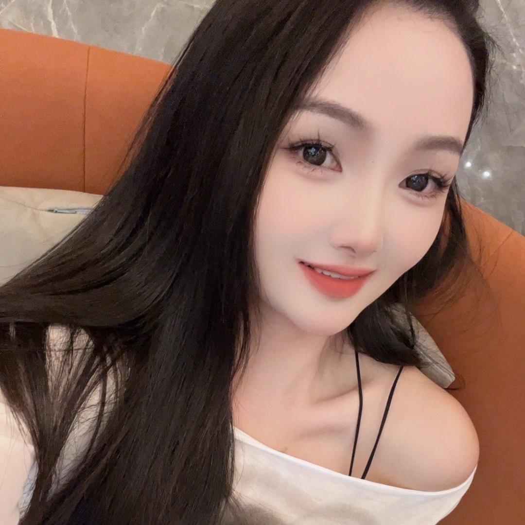 V v
